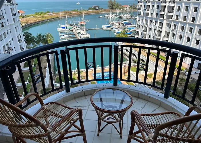 Sevenseas Marina Crescent